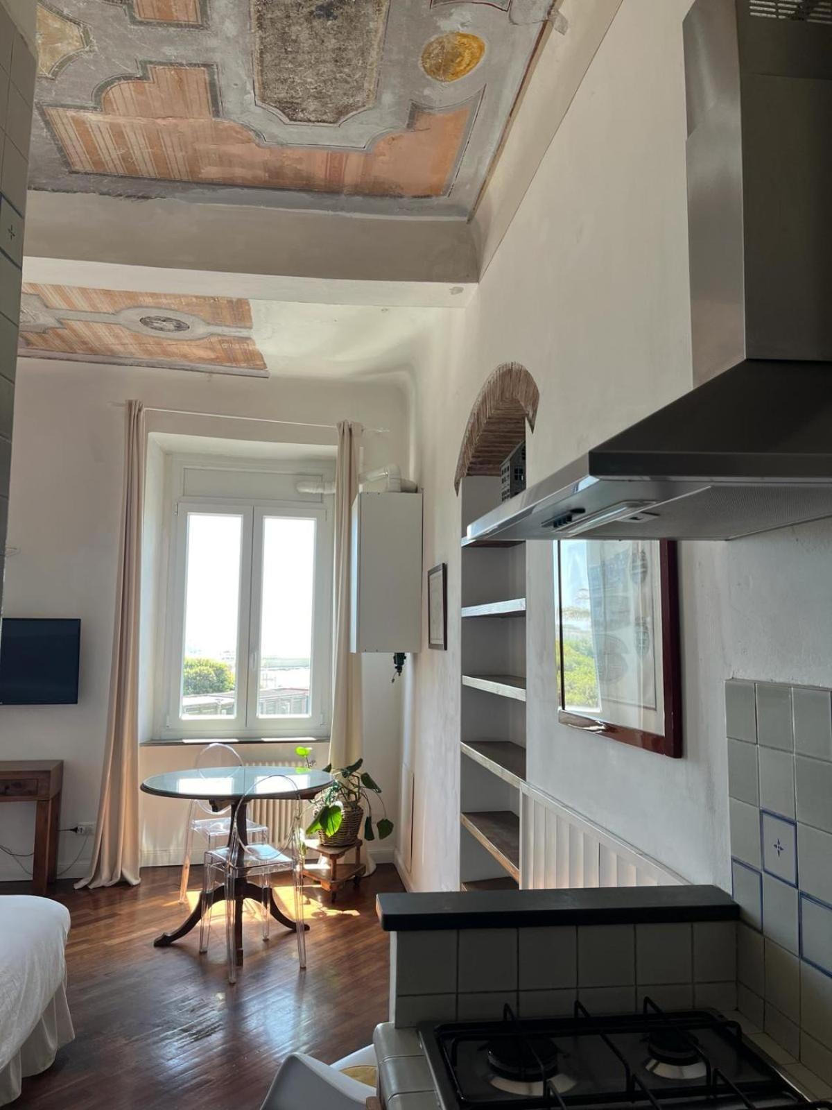 The Sunshine Loft Apartment Livorno Room photo