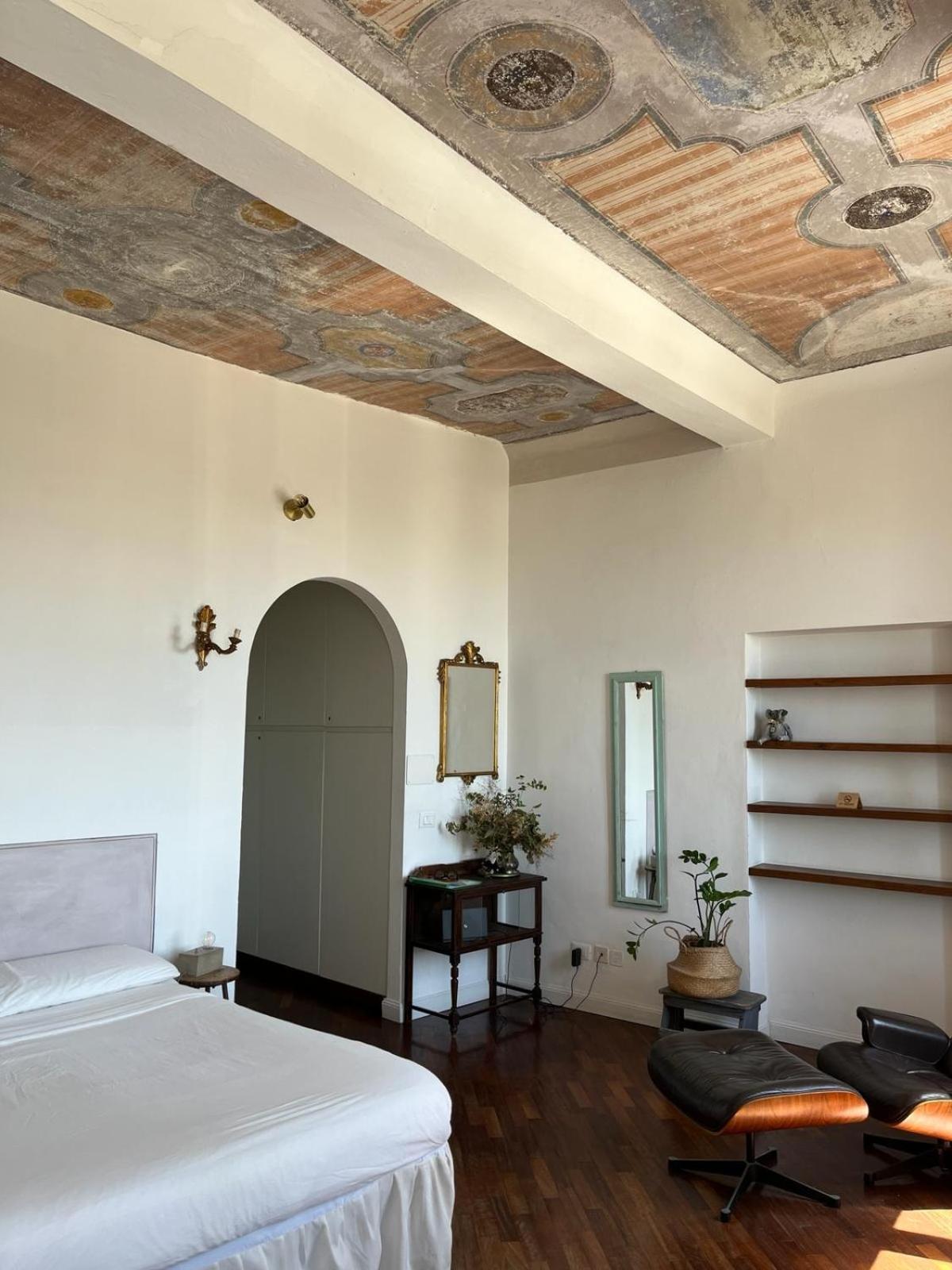 The Sunshine Loft Apartment Livorno Room photo